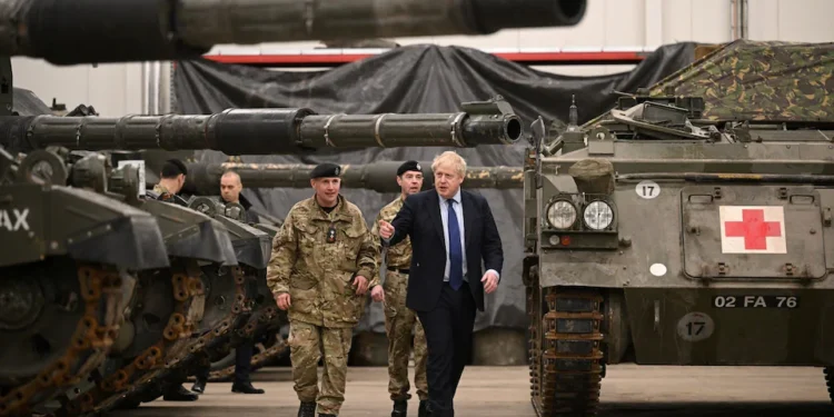 Джонсон заявив про «моральну відповідальність» Британії і закликав захистити кордони України