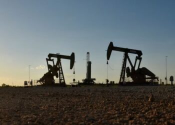 Ціни на нафту почали падати, але поки що не суттєво