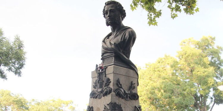 В Одесі демонтують 12 пам’ятників – за це проголосували депутати міськради. Пушкіну також