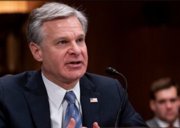 Директор ФБР оголосив про відставку, Трамп назвав це “великим днем”