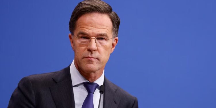 Рютте просить не базікати про переговори з РФ – “навіщо допомагати Путіну”?