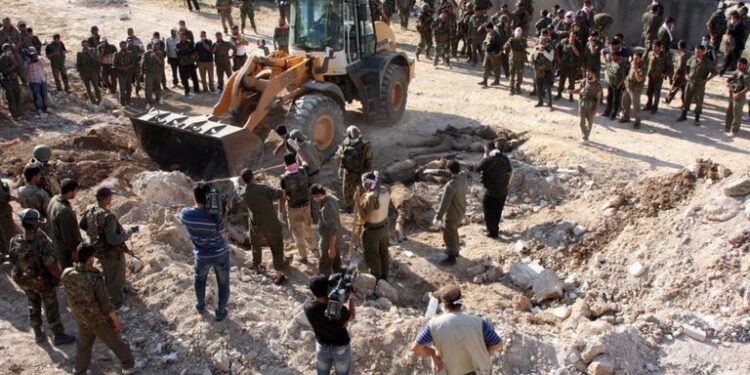 Під Дамаском знайшли масове поховання жертв Асада – там мінімум 100 тис. тіл, і воно таке не одне