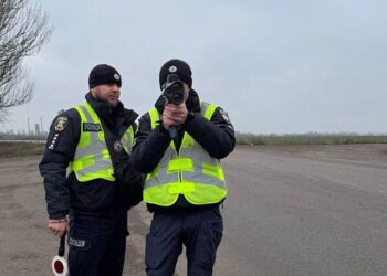 Патрульні Миколаївщини вийшли з TruCAM на дороги області контролювати швидкість (ФОТО)