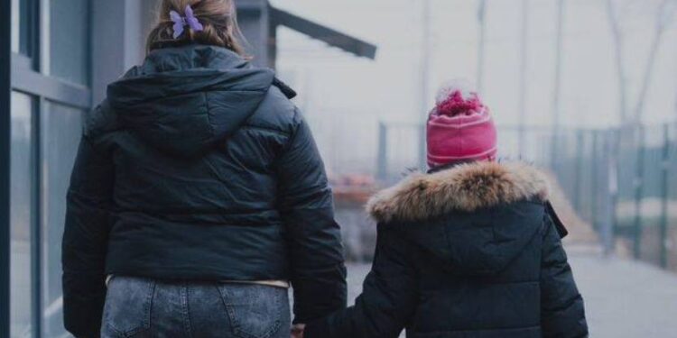 В Україну з ТОТ повернули 8-річну доньку військовослужбовиці, яка не бачила маму майже 3 роки