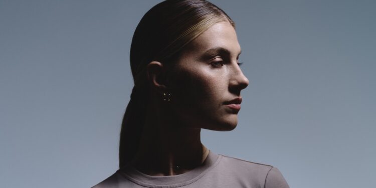 Миколаївська шаблістка Ольга Харлан стала обличчям проєкту допомоги службовим собакам ДПСУ та ДСНС (ФОТО)