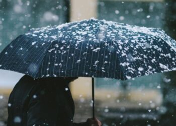 Прогноз погоди на вихідні 21–22 грудня: без морозів, але з опадами