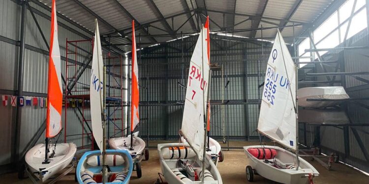 У Миколаєві завершено відновлення елінгу, який постраждав внаслідок російських обстрілів (ФОТО)