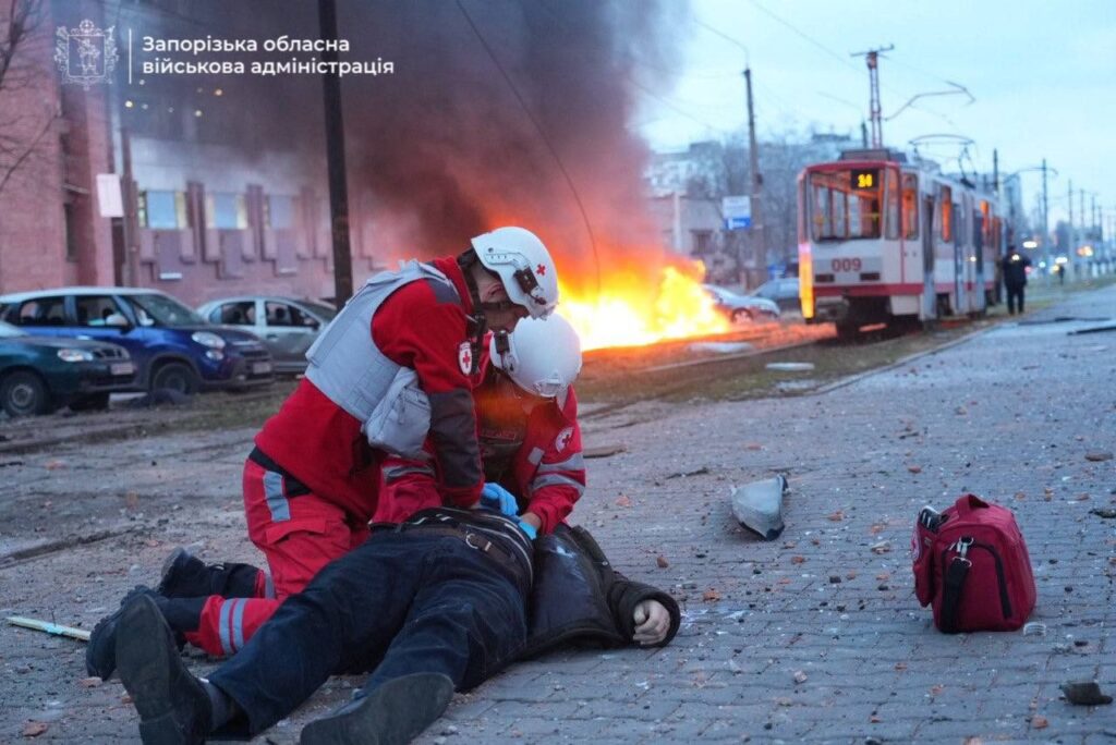 Запоріжжя під атакою ворожих КАБів – вже відомо про одного загиблого і 6 поранених (ФТО, ВІДЕО) 2