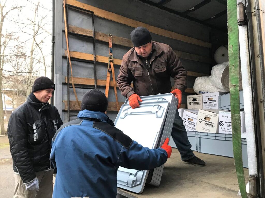 Музеї Миколаївщини та Державний архів Миколаївської області отримали від благодійників енергетичне та інше обладнання (ФОТО) 2