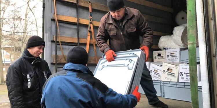 Музеї Миколаївщини та Державний архів Миколаївської області отримали від благодійників енергетичне та інше обладнання (ФОТО)