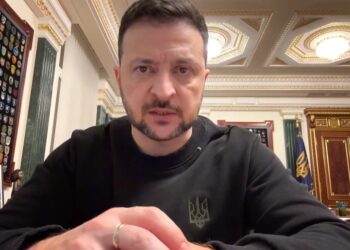 «Росія хоче тільки війни і тільки жертв, тому треба тиснути на Москву» – звернення Зеленського (ВІДЕО)