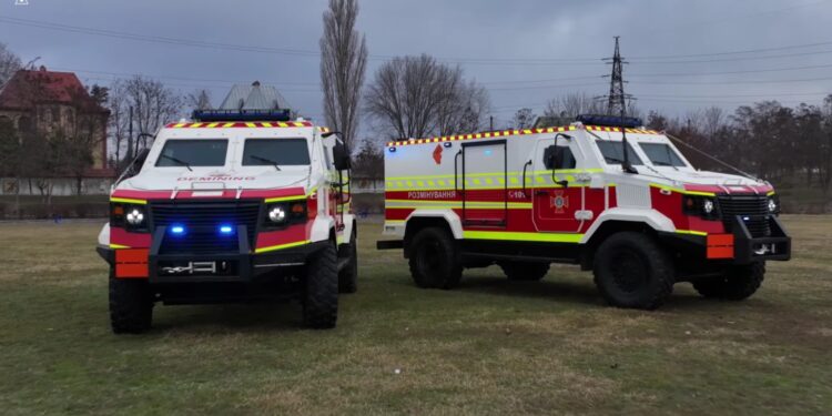 Два «Козаки» відтепер допомагатимуть розміновувати землі Миколаївщини