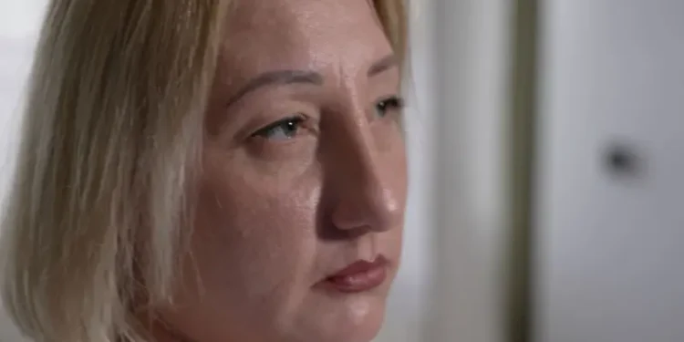 “Твого чоловіка катують, і це твоя вина”. Як ФСБ вербує родичів наших полонених (ФОТО)