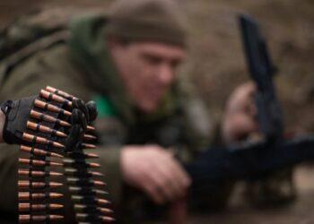 На саміті ЄС спробують вирішити, де закуповувати озброєння для Європи