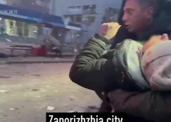Росіяни протягом тижня атакували Україну майже 700 авіабомбами та понад 600 дронами – Зеленський (ВІДЕО)