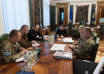 Зеленський обговорив з військовими кандидатури на посаду начальника Національної академії Сухопутних військ (ФОТО)