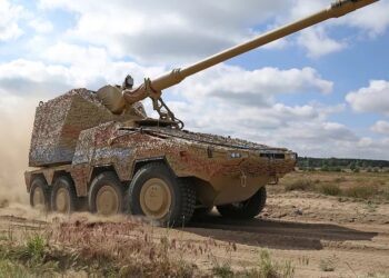 Німеччина передала Україні першу із пів сотні замовлених гаубиць RCH 155