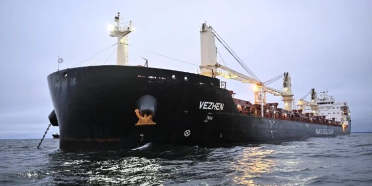 Шведська влада затримала судно, яке підозрюють у вчорашньому пошкодженню кабелю в Балтійському морі