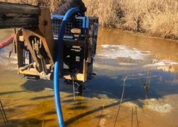Виток олії у Миколаєві через дронову атаку – відкачали 195 тонн водно-олійної емульсії