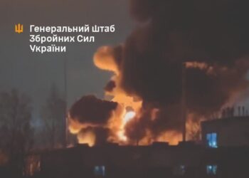 У Генштабі підтвердили влучний удар по нафтобазі на Тульщині і по РС “Небо-СВУ”