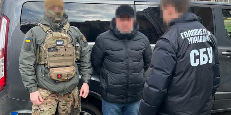 Два в одному. СБУ затримала адвоката, який не тільки захищав, а й вербував агентів для ГРУ