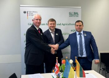 Україна, Британія та Литва запустять спільну систему для протидії незаконному вивезенню українського зерна з ТОТ