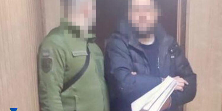 СБУ затримала відомого адвоката з Дніпра, який коригував ракетні удари рф по місту та намагався втекти з України (ФОТО)