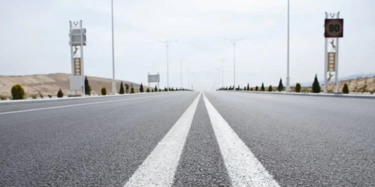 У США будують дорогу із радіоактивних відходів. Чому екологи не проти (ФОТО)