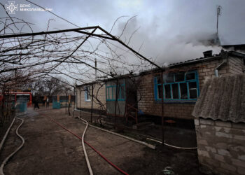 В Баштанському районі вогнеборці Миколаївщини ліквідували пожежу житлового будинку