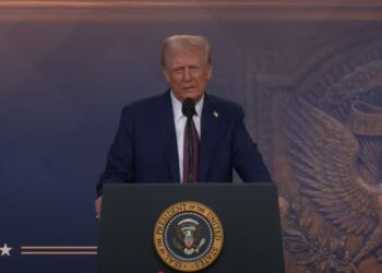 Трамп виступив на Давосі і закликав знизити ціну на нафту – тоді й війні кінець (ВІДЕО)