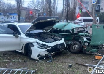 Внаслідок ДТП в Миколаєві 2 загиблих, затриманий водій Infiniti (ФОТО)