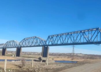 У Вознесенській громаді Миколаївщини розпочато тестування відновленого залізничного мосту (ФОТО)