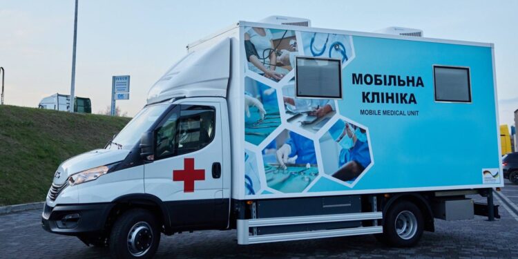 Громади Миколаївщини отримали п’ять мобільних клінік за підтримки уряду Німеччини (ФОТО)