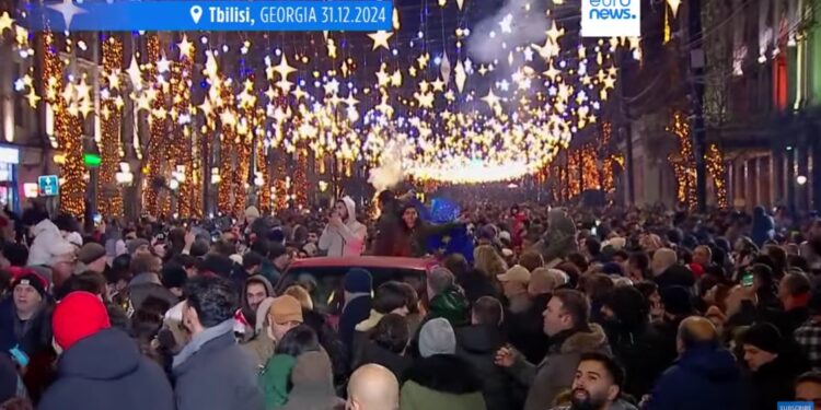 У новорічну ніч грузини також вийшли з протестом на вулиці Тбілісі (ВІДЕО)