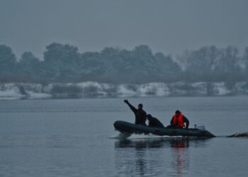 Сьогодні – Водохреща. Рятувальники будуть чергувати в звичних місцях, але просять дотримуватись обмежень