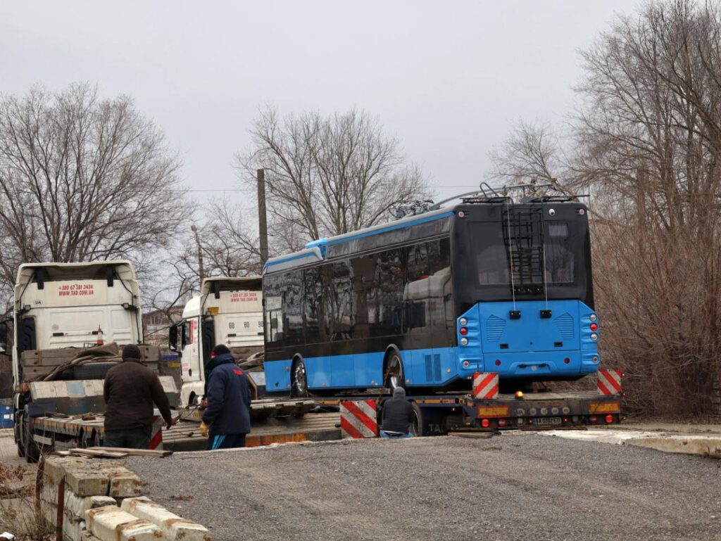 Миколаїв отримав ще три нових тролейбуси PTS з автономним ходом до 20 кілометрів (ФОТО) 20