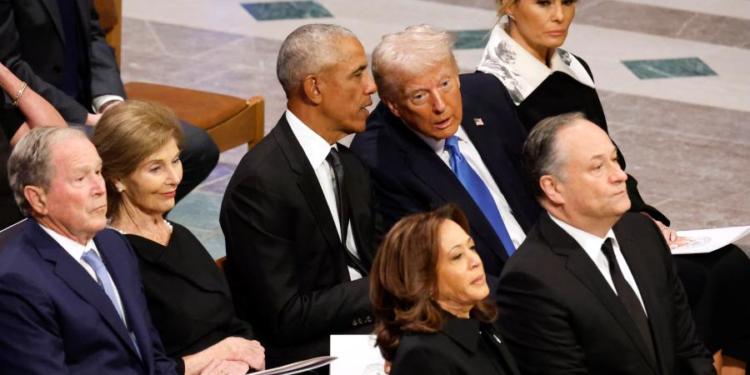 Ритуальна зустріч. Ховати Картера прийшли всі живі президенти США (ФОТО)