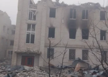 На Херсонщині окупанти скинули шість авіабомб на лікарню, кілька медиків отримали контузії