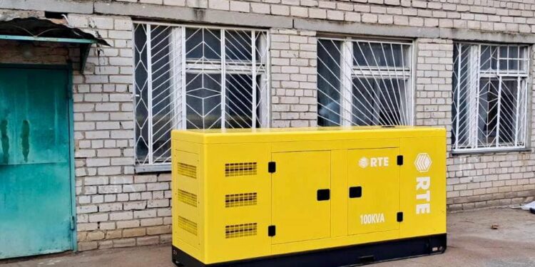 Ще один навчальний заклад Миколаєва – з потужним генератором від благодійників (ФОТО)