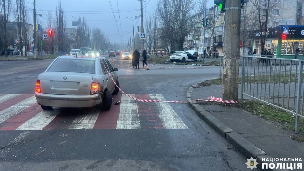 Внаслідок ДТП в Миколаєві 2 загиблих, затриманий водій Infiniti (ФОТО) 2