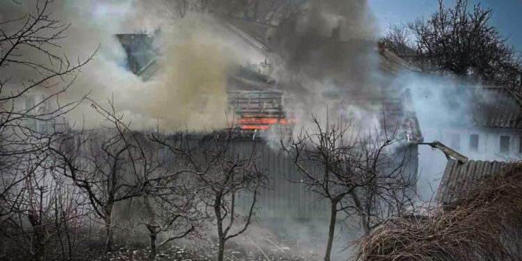 На Миколаївщині за добу вогнеборці ліквідували чотири пожежі (ФОТО)