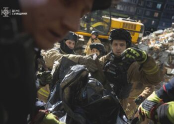 У Сумах завершили аварійно-рятувальні та пошукові роботи – 9 загиблих і 13 поранених, зокрема дитина (ФОТО)