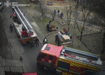 У Миколаєві через коротке замикання горіла квартира (ФОТО)