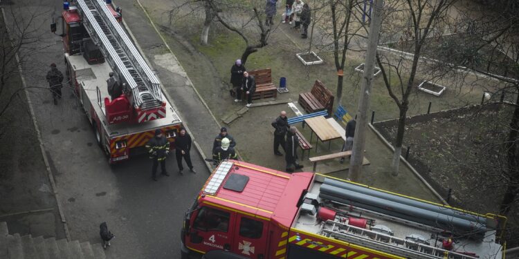 У Миколаєві через коротке замикання горіла квартира (ФОТО)