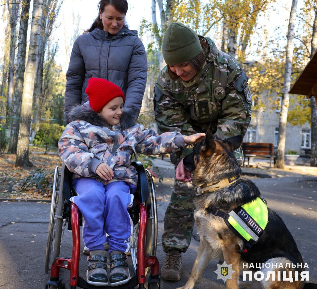 Службові собаки поліції Миколаївщини у 2024 році знайшли понад 14 кг наркотиків та 70 вибухових пристроїв (ФОТО) 6