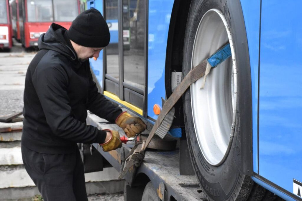 Миколаїв отримав ще три нових тролейбуси PTS з автономним ходом до 20 кілометрів (ФОТО) 6