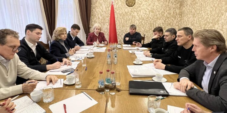 Лубінець зустрівся з Москальковою та представниками МКЧХ в РФ – вимагає повернення важкопоранених і цивільних (ФОТО)