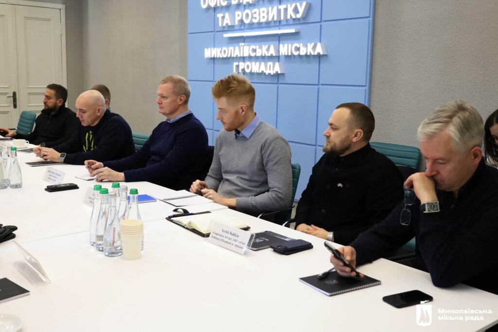 До Миколаєва завітала делегація на чолі з Послом Франції (ФОТО) 11 До Миколаєва завітала делегація на чолі з Послом Франції (ФОТО) 10