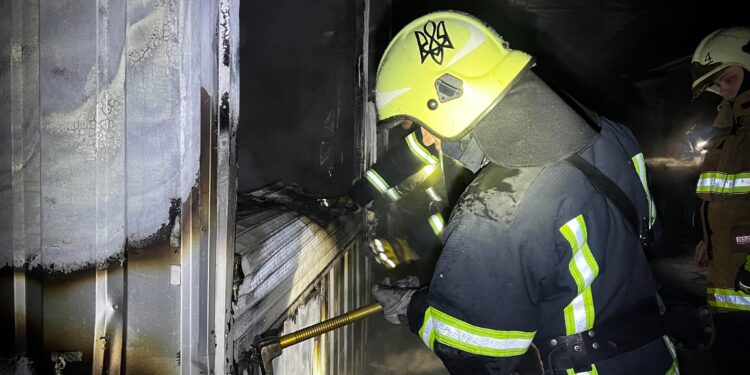 На Миколаївщині новорічна ніч не обійшлася без пожеж (ФОТО)