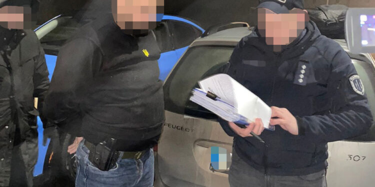 У Миколаєві викрили корупцію у ТЦК – одного взяли на хабарі (ФОТО)